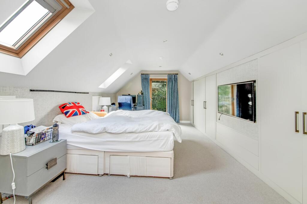 BEDROOM FIVE