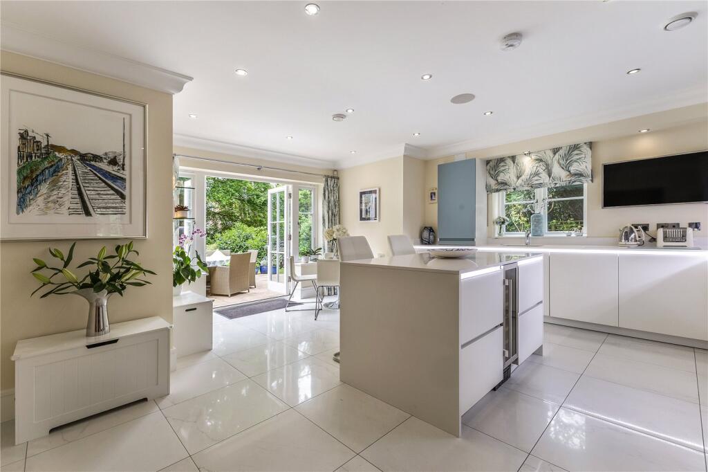 Kitchen/Breakfast