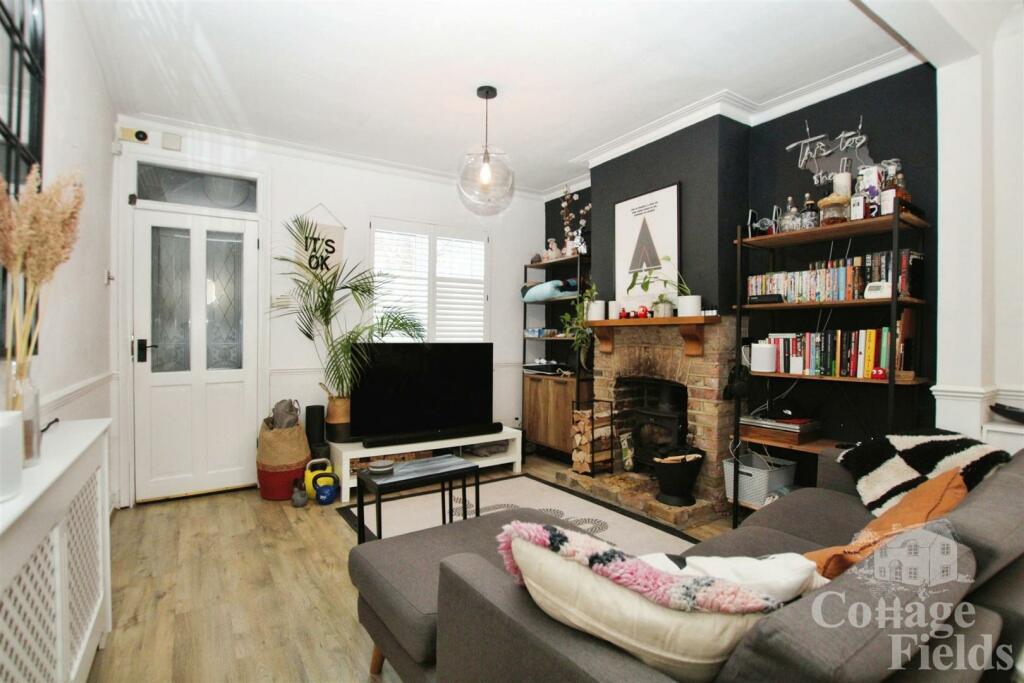 living 20room 20 281 29.JPG
