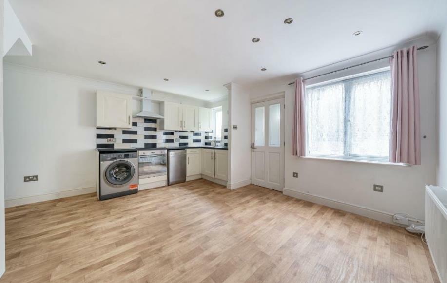 kitchen wide.jpg