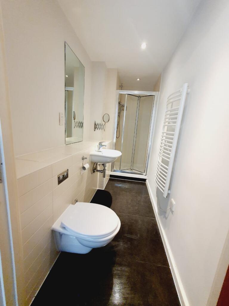 En-suite bathroom