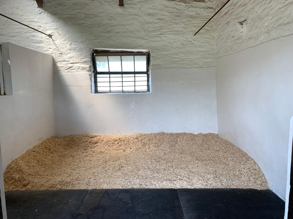 Equestrian Facilities &amp; Land