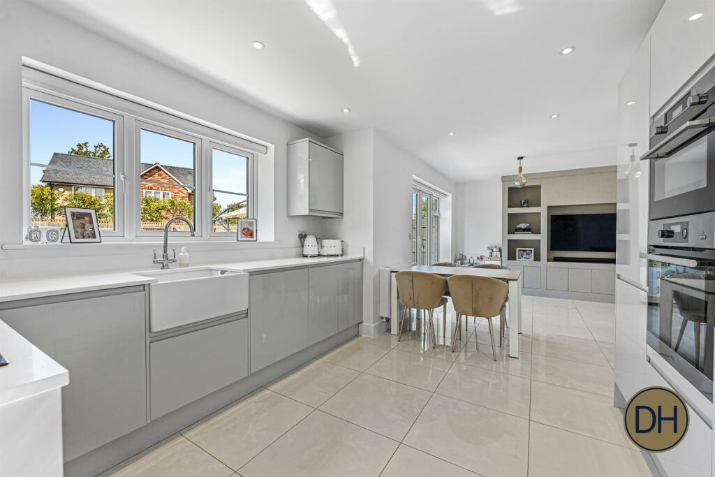 Highfield Close