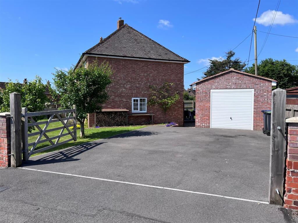 Driveway.jpg