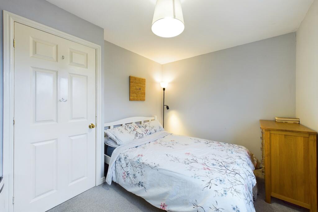 CAM03162G0-PR0209-STILL014