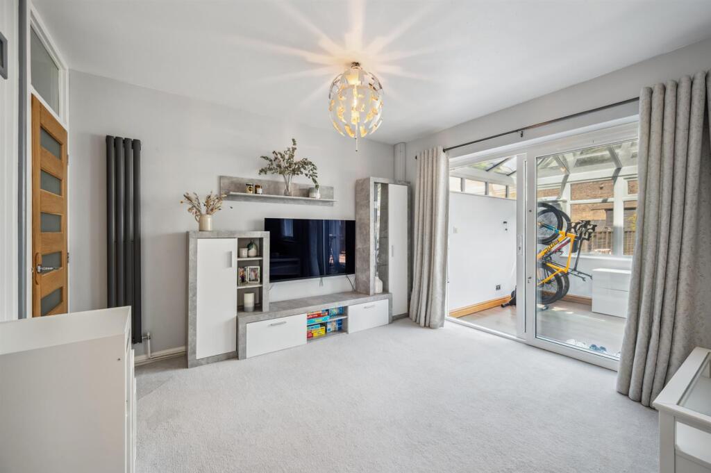 Lounge from entrance hallway.jpg