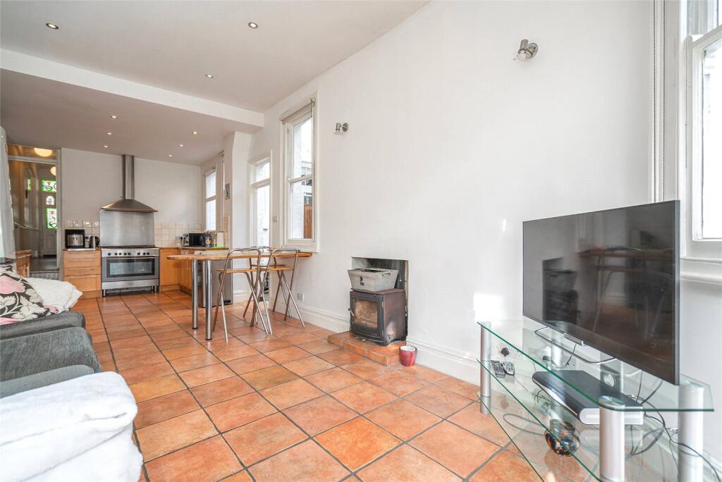 Kitchen E