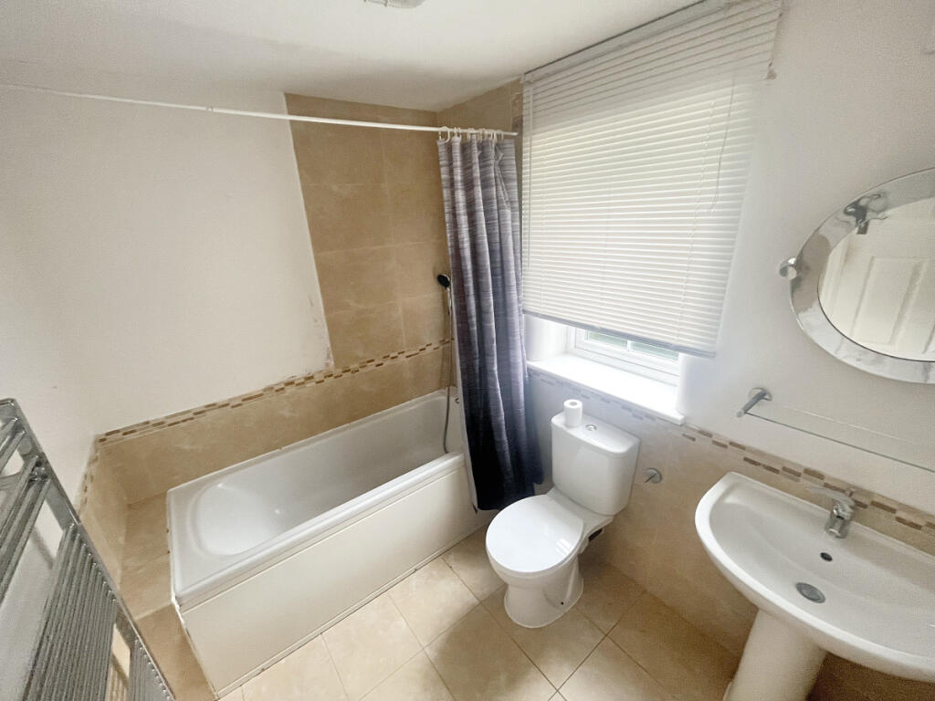 5 Woodside Court
