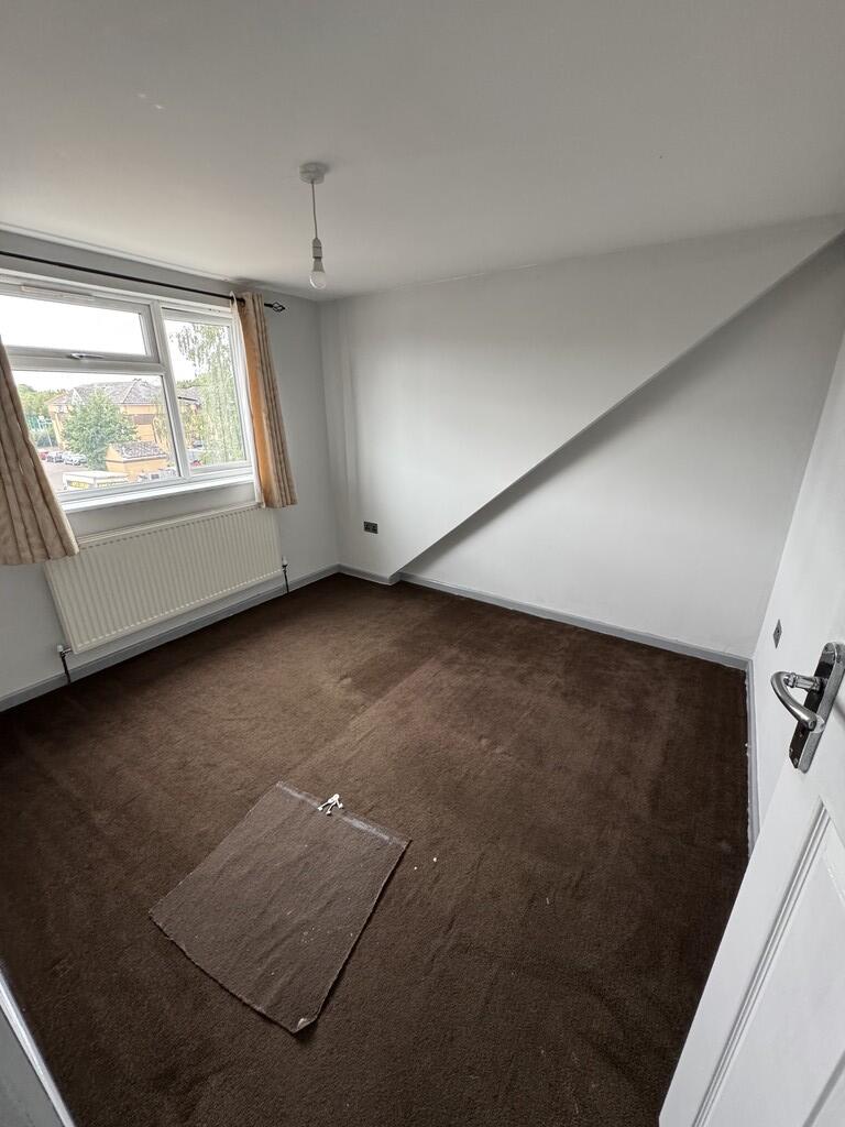 Photo 18-08-2025,...