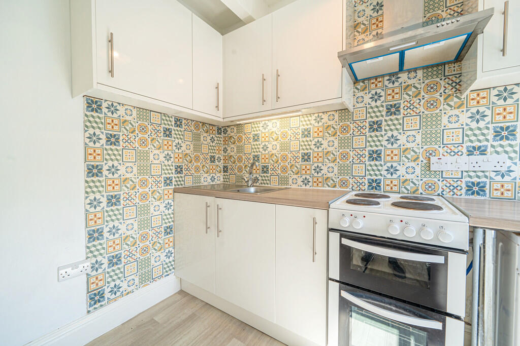 Top Floor Flat 2 ...