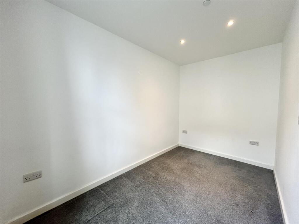 Bedroom 2.jpeg