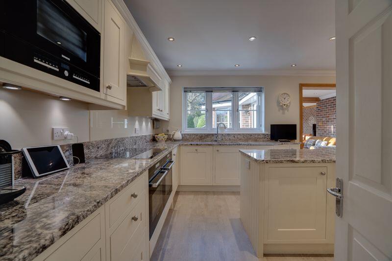 Kitchen (1)