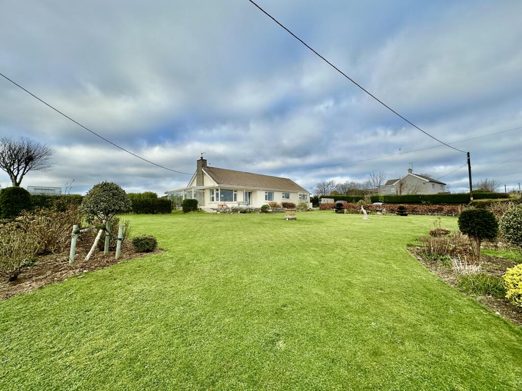 Front of Property &amp; Garden