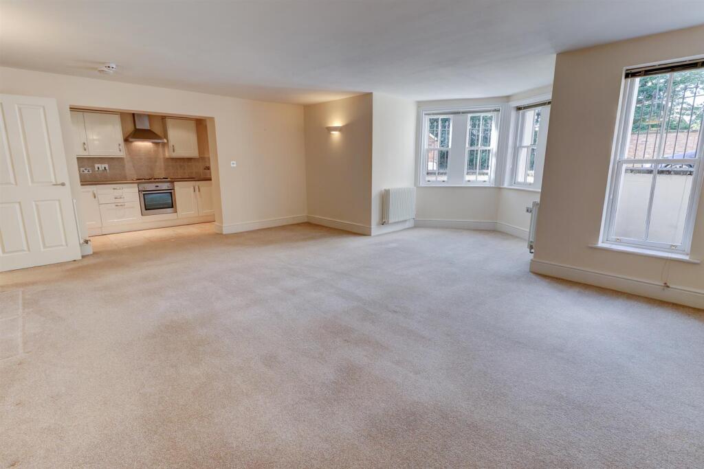 Living/Dining Room