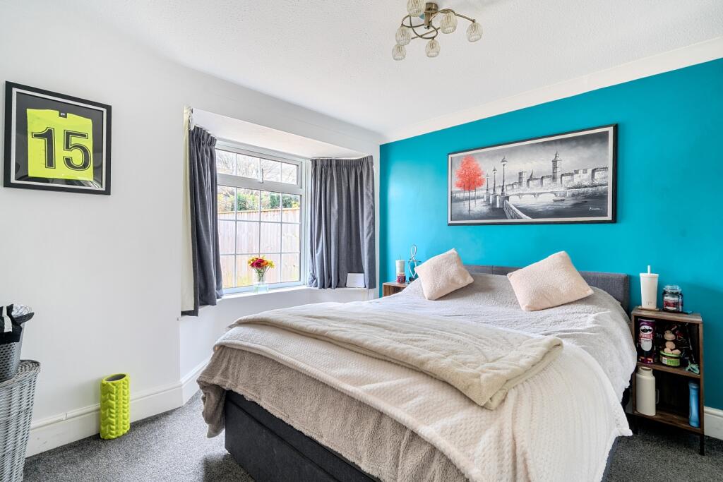 1372011-10-6909e7a951338