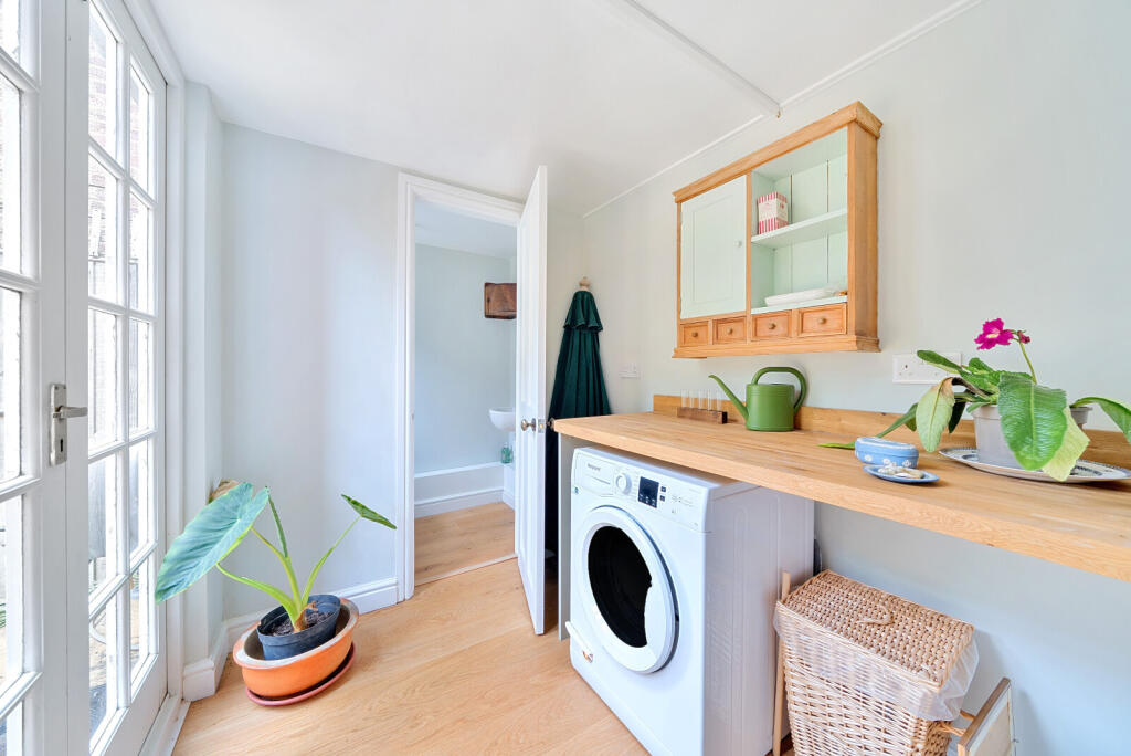 1299002-3-683f034...