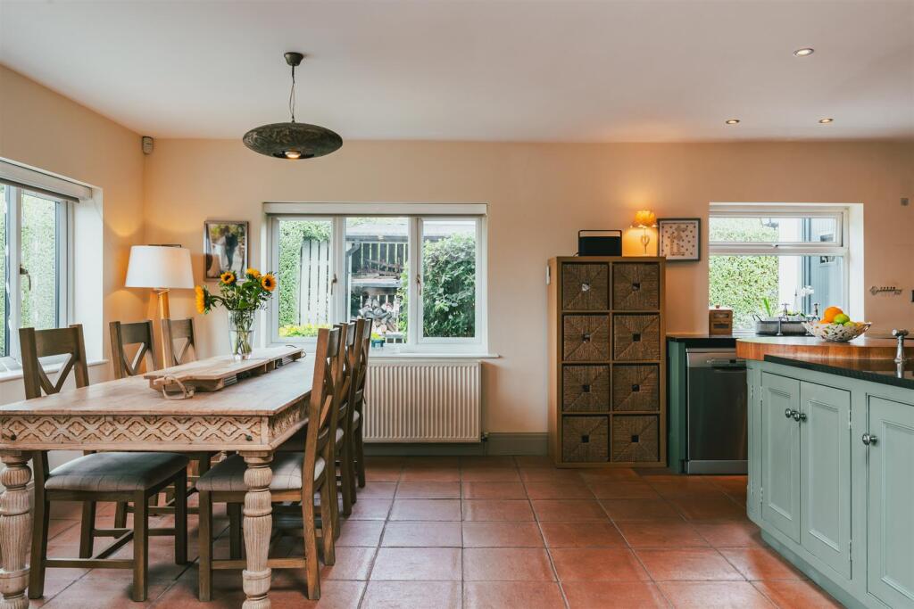 Dining Kitchen