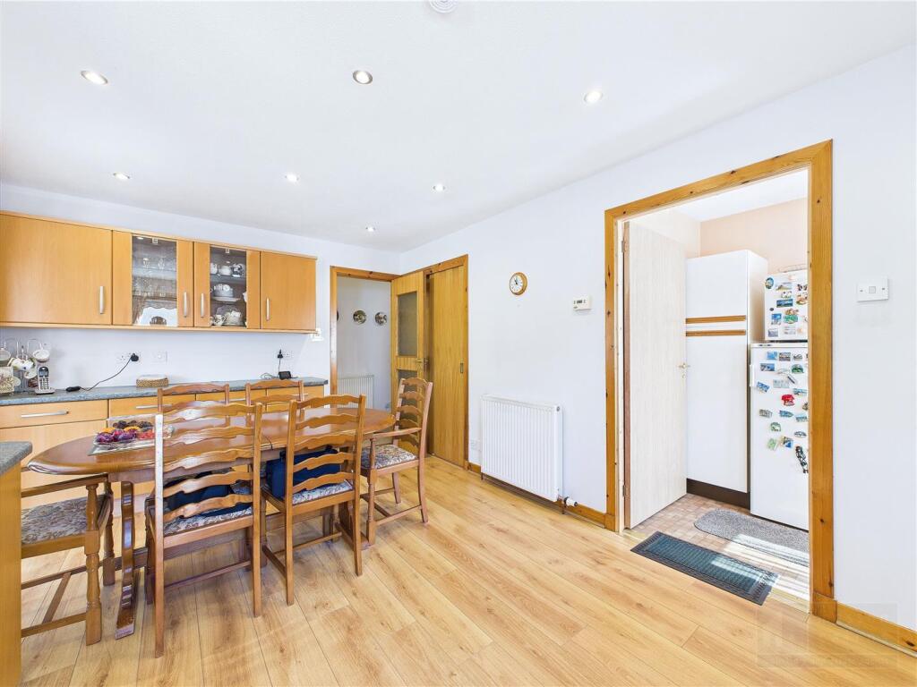 Kitchen &amp; Dining