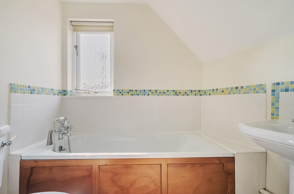 1330925-18-689b71...