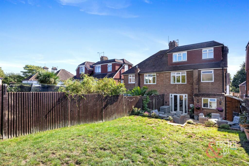 Nevill Avenue, 157-019.jpg