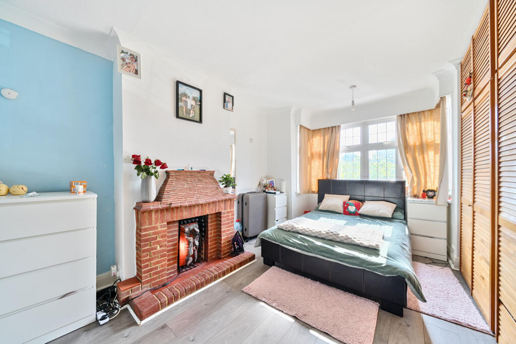 1289854-26-682dfe...