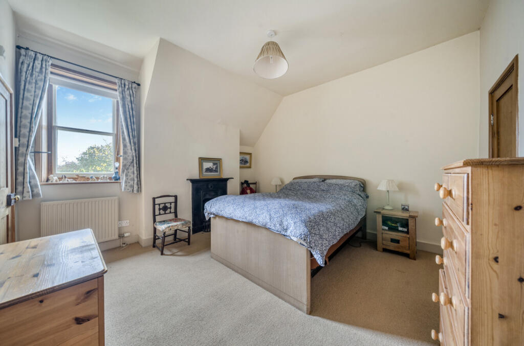 1361446-15-68dd68...