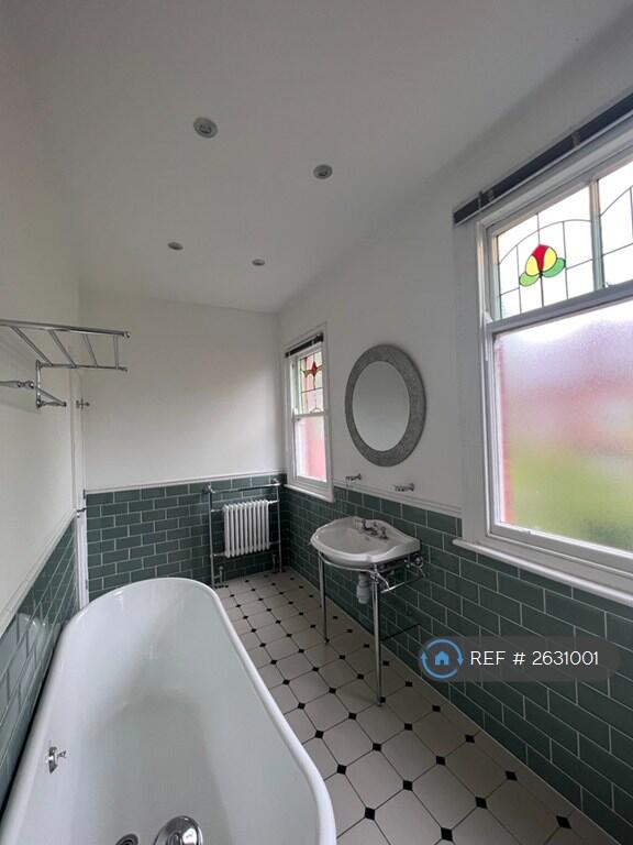 Main Bathroom