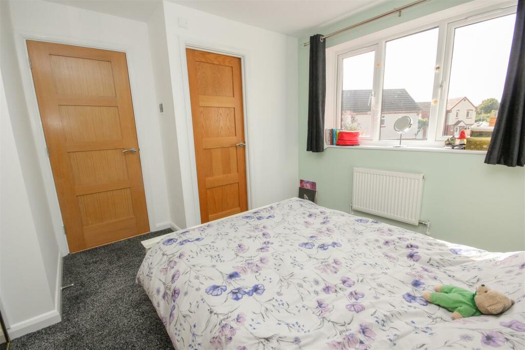 Guest Bedroom..jpg