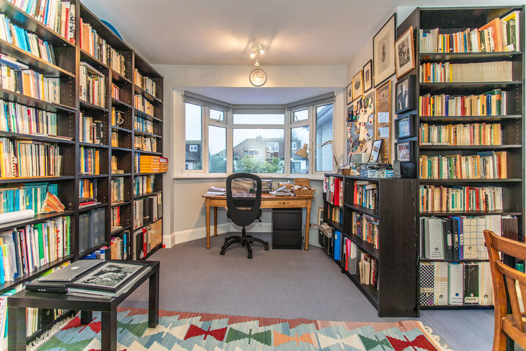 70 Braemore Road5...