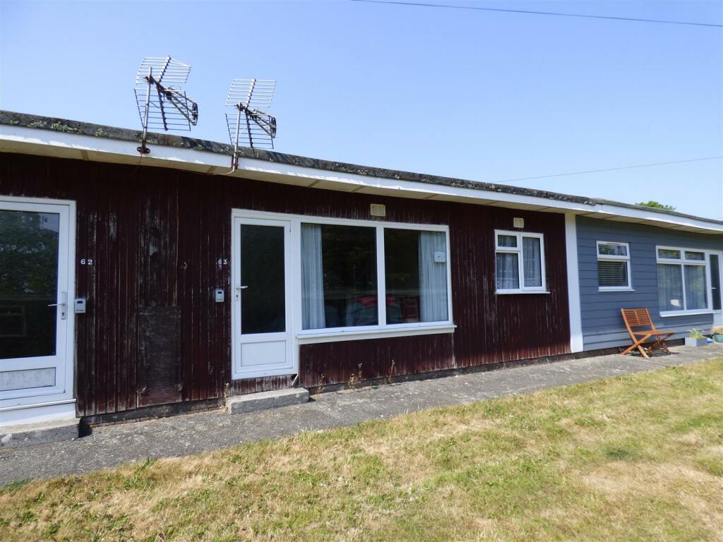 63 Norton Park Front New.JPG