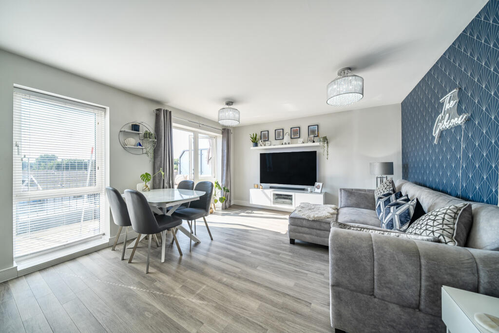 1311642-13-685300...