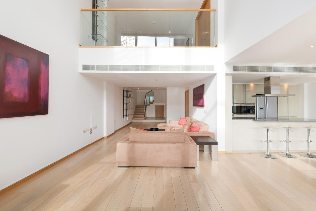 ONE WEST INDA QUAY, 2704-10