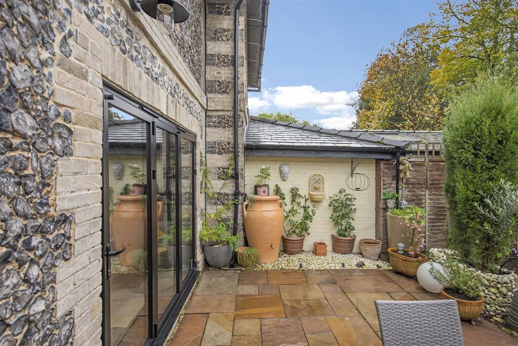 3 Rectory Cottage ph06.jpg