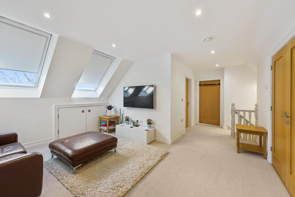 2nd Floor Sitting Room