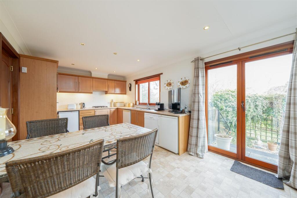 54a_bennecourt_drive-07.jpg