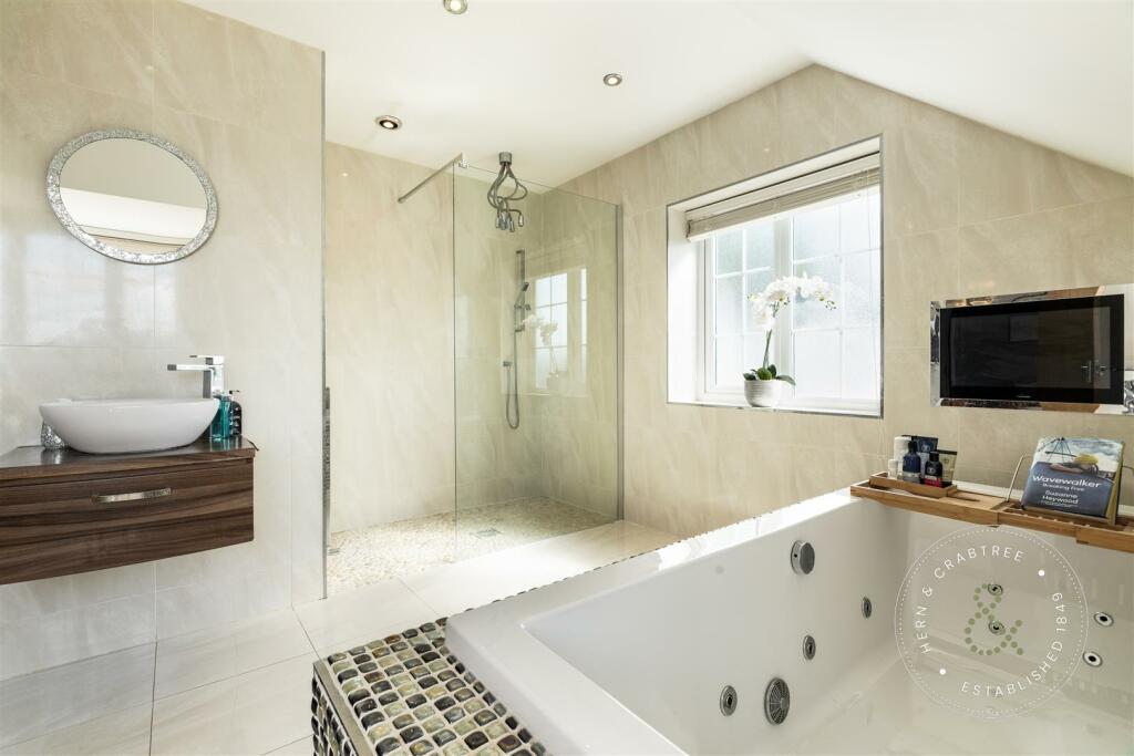 Pencoed Avenue, Int, HernCrabtree (34).jpg