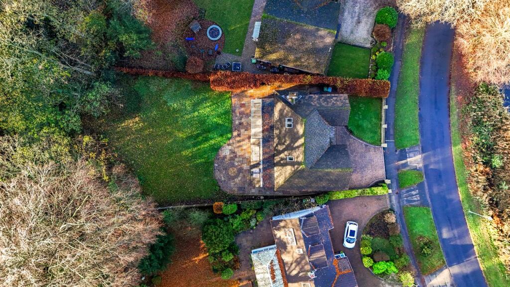 dji_fly_20251113_095832_0023_1763049934493_photo.j