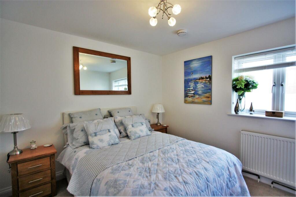 Flat 10, 10-12 Tolcarne Road Bedroom 1
