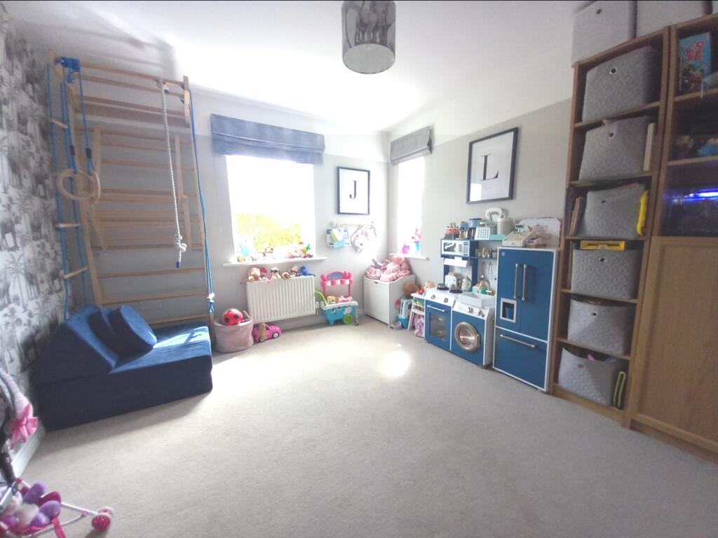 PLAYROOM OR ADDITIONAL RECEPTION ROOM