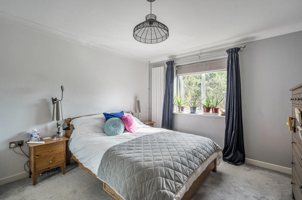 1360482-8-68dac56...