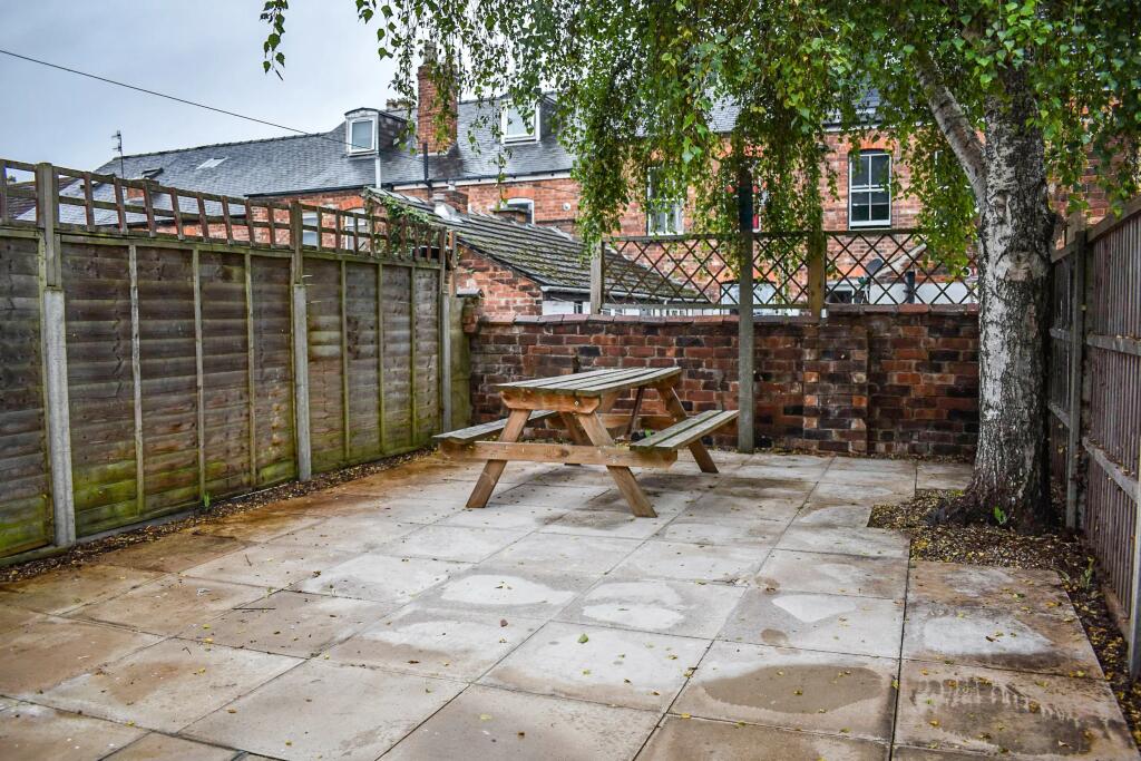 cromwell-street,-ln2-5lp;-4-bed-&amp;-2-bath-image-20.jpg