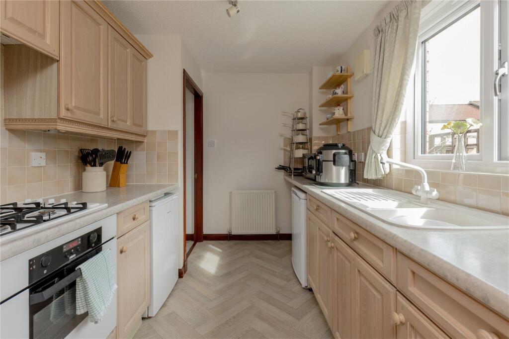 Waverley Crescent 10