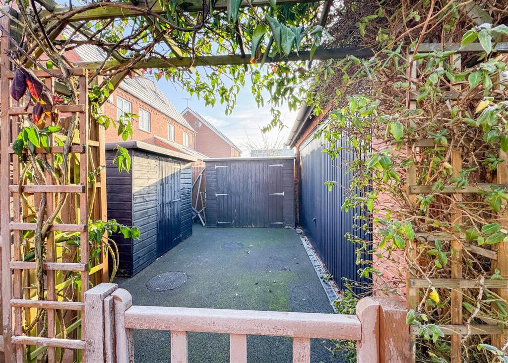 GARDEN STORAGE AREA