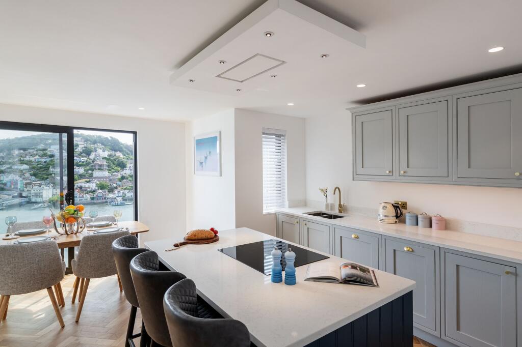 Kitchen / Dining Room- Trafalgar Cottage Above Town-Dartmouth