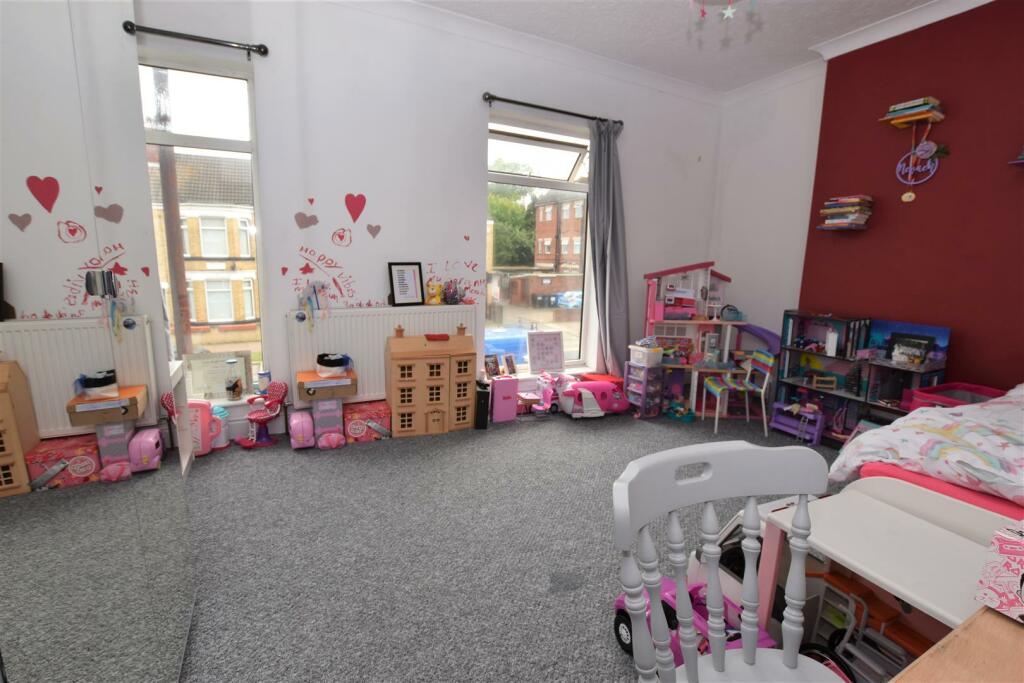 Bedroom One.jpg