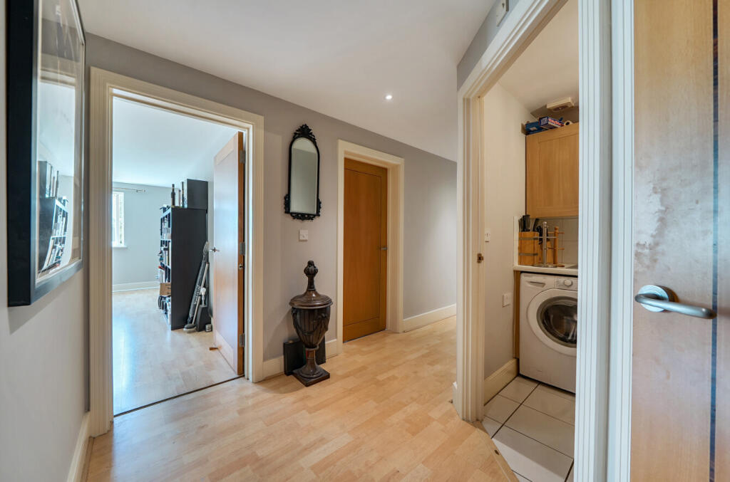 1333152-10-689b1d...