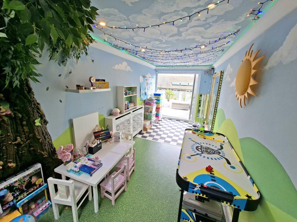 DINING ROOM/PLAY ROOM