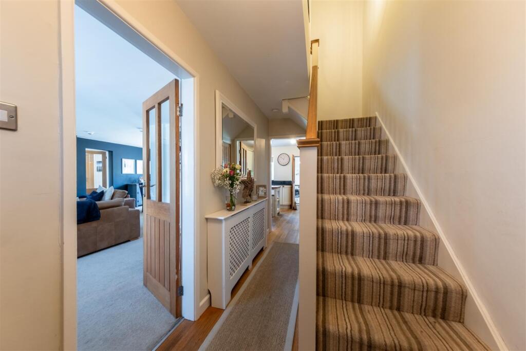 26 The Avenue-019.jpg