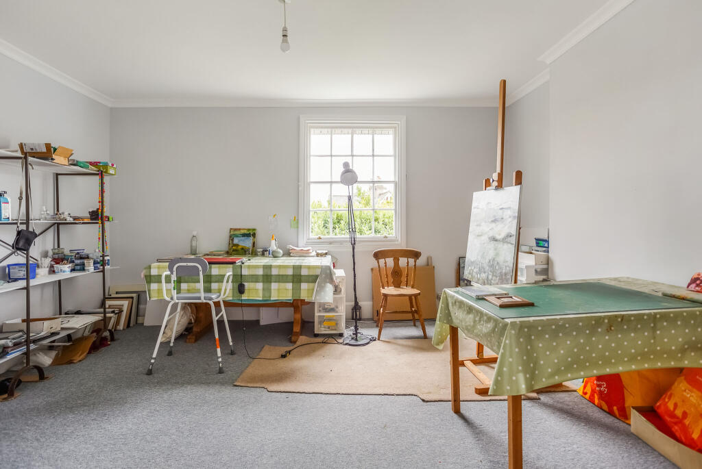 Hobby Room/Bedroom