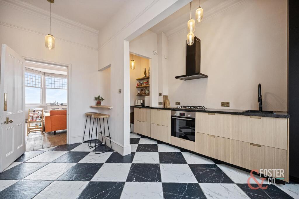 St Catherines Terrace, 1 Flat 4-018.jpg